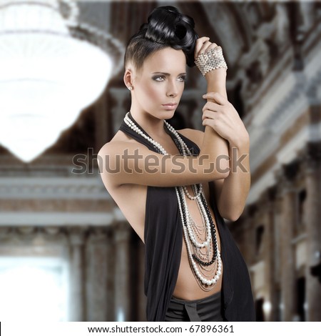 Lifestyle - Pagina 4 Stock-photo-fashion-shot-of-young-brunette-with-jewellery-and-creative-hair-stylish-taking-pose-67896361