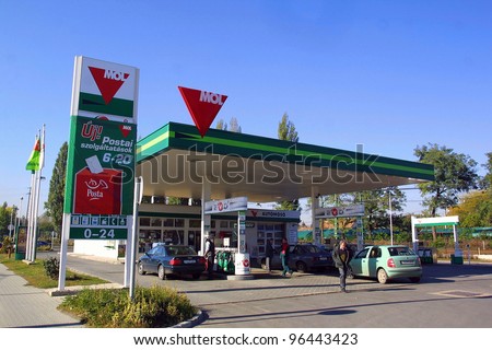 KISTARCSA, HUNGARY - OCTOBER 13: A Hungarian MOL gas station. MOL is Central Europe\'s largest oil and natural gas retailer and wholesaler on October 13, 2003 in Kistarcsa, Hungary