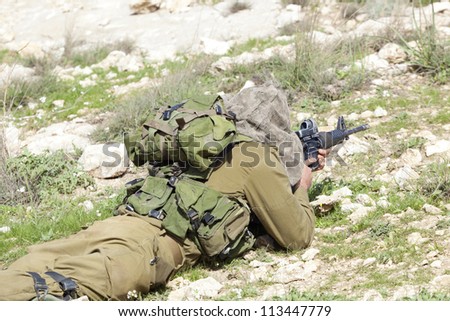 Israel Defense Forces - Paratroopers brigade during training