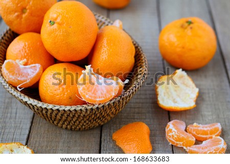 a lot of tangerines on the table, food closeup