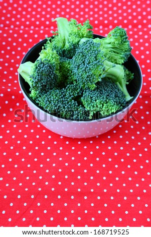 broccoli in a round bowl, food closeup