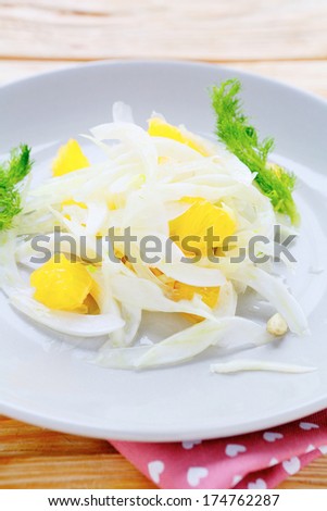 easy winter salad with fennel/ food closeup