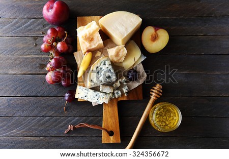 dark cheese composition, top view
