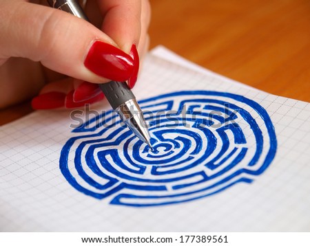 picture of a labyrinth