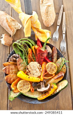 Colorful grilled summmer vegetables for a vegan / vegetarian bbq