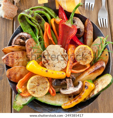 Colorful grilled summmer vegetables for a vegan / vegetarian bbq