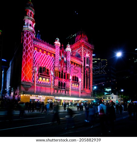 MELBOURNE - FEBRUARY 23: Melbourne\'s White Night attracted more than 500,000 visitors to the city centry and lit up its buikdings as works of art - February 23, 2014 in Melbourne, Australia.