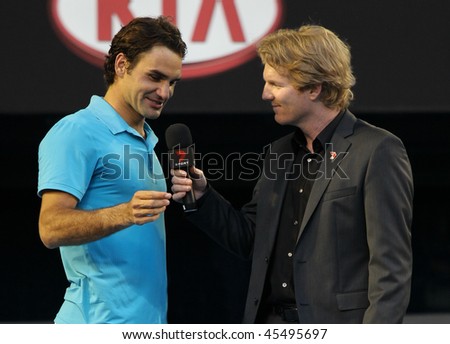  MELBOURNE JANUARY 27 Roger Federer gives an interview to Jim Courier