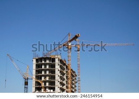 Building and construction crane