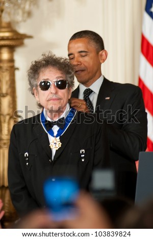 WASHINGTON - MAY 29: Singer Bob Dylan receives the Presidential Medal of Freedom at a ceremony at the White House May 29, 2012 in Washington, D.C.