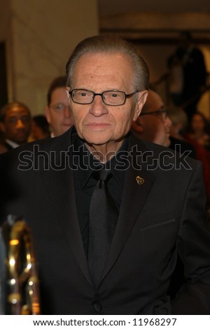 Television Host Larry King arrives at the White House Correspondents’ Dinner April 26, 2008 in Washington, DC.