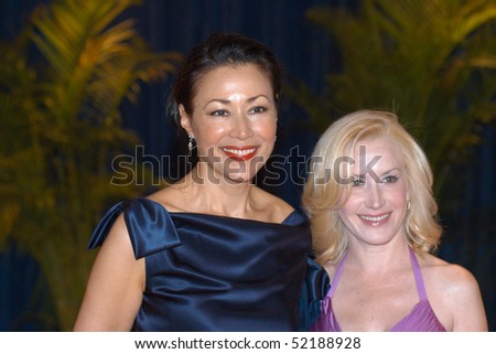 WASHINGTON MAY 1 -  Ann Curry and Angela Kinsey pose at the White House Correspondents Association Dinner May 1, 2010 in Washington, D.C.
