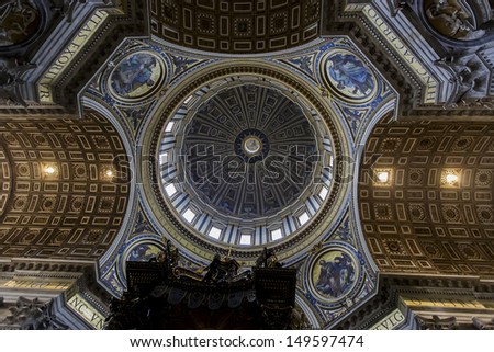 VATICAN - JULY 19: Interior of the Saint Peter Cathedral in Vatican at July 19, 2013. Saint Peter\'s Basilica has the largest interior of any Christian church in the world.