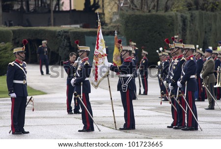 MADRID - MAY 5: Royal guards. Ceremony of the Oath of Allegiance of the Royal Guards at El Pardo Palace on May 4, 2012 in Madrid