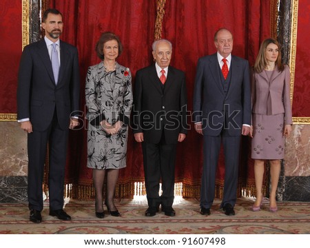 MADRID-FEBRUARY 22: The Spanish Royal Family receives in audience the Prime Minister of Israel, Simon Peres, at the Royal Palace on February 22, 2011 in Madrid