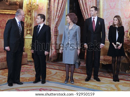 MADRID - JANUARY 16: The Spanish Royal family and Nicolas Sarkozy pose before the French Prime Minister receives the Order of the Golden Fleece, at the Royal Palace on January 16, 2012 in Madrid