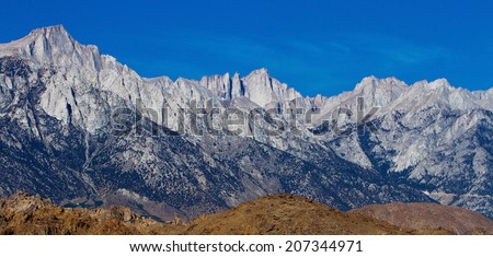 Sierra Nevada mountains, Mt. Whitney, the highest summit in the contiguous United States with an elevation of 14,505 feet (4,421 m), California, USA
