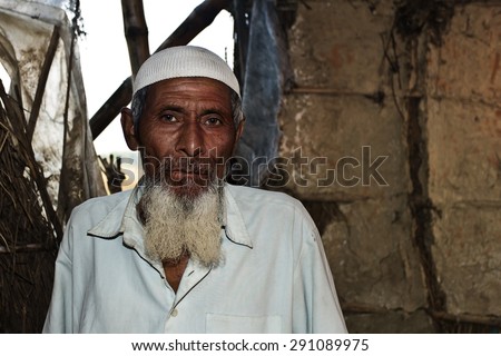 RAXAUL - NOV 7: Unidentified Indian man on Nov 7, 2013 in Raxaul, Bihar state, India. Bihar is one of the poorest states in India. The per capita income is about 300 dollars.