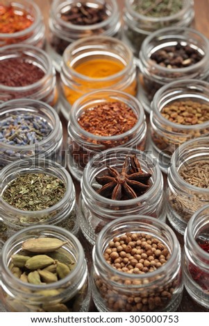 Rows of jars with various spices