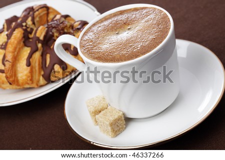 10.  Fatmagül'un sucu ne ? ~ General Discussions - Comentarii Stock-photo-cup-of-black-coffee-and-chocolate-croissant-46337266