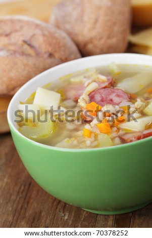 BÃ¼ndner barley soup with sausage and vegetables