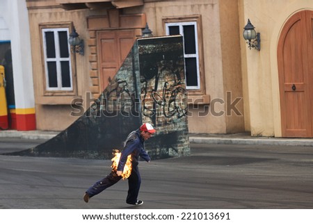 Gold Coast, Australia- September 19, 2014: Stunt Man on Fire at Movieworld near Southport on Australia\'s Sunshine Coast