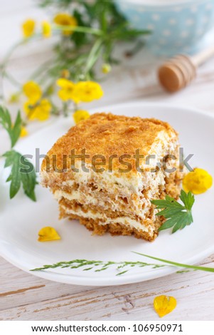 Honey cake