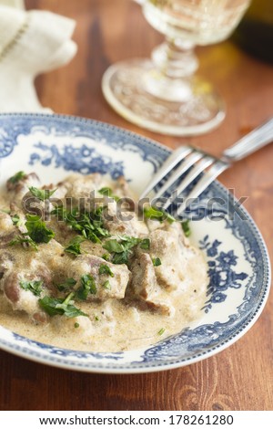 Veal Zuricher Geschnetzeltes in cream sauce with parsley