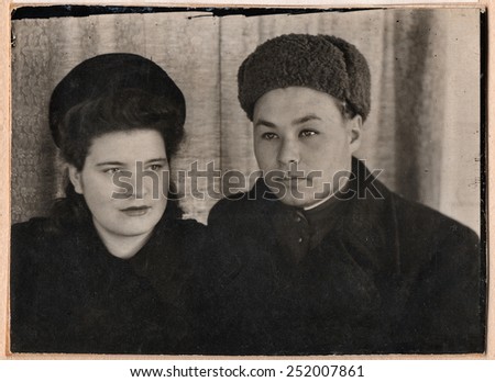 Old Black and white photographs, a portrait of Russian families.