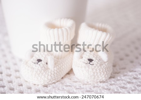 Waiting for baby white slippers