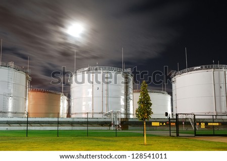 Fuel storage tanks at oil terminal