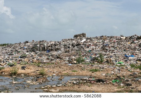 A disgusting dump site in Central America