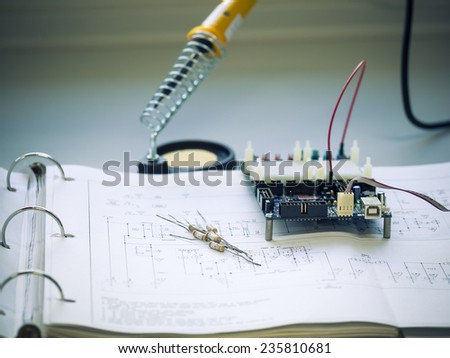 resistor component  and board on circuit diagram