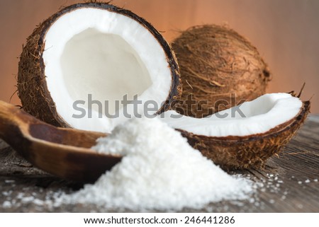 Grounded coconut flakes