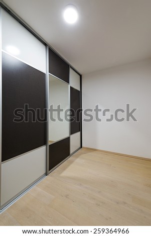 sliding doors wardrobe