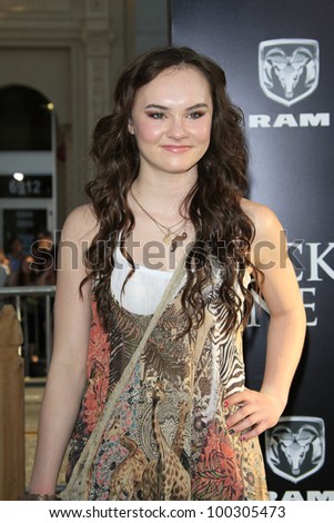 LOS ANGELES - APR 16: Madeline Carroll at the premiere of Warner Bros. Pictures\' \'The Lucky One\' at Grauman\'s Chinese Theatre on April 16, 2012 in Los Angeles, California