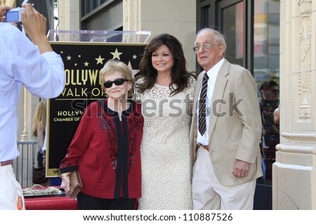 LOS ANGELES - AUG 22: Valerie Bertinelli, her parents at a ceremony where Valerie Bertinelli is honored with a star on the Hollywood Walk of Fame on August 22, 2012 in Los Angeles, California