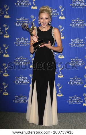 BEVERLY HILLS - JUN 22: Hunter King at The 41st Annual Daytime Emmy Awards Press Room at The Beverly Hilton Hotel on June 22, 2014 in Beverly Hills, California
