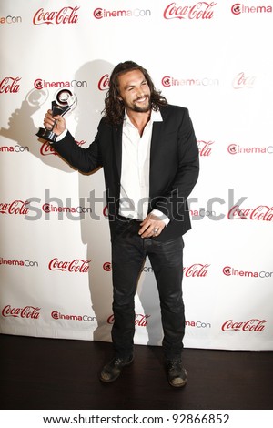 LAS VEGAS - MAR 31: Jason Momoa arriving at the CinemaCon awards ceremony at the Pure Nightclub at Caesars Palace in Las Vegas, Nevada on March 31, 2011.