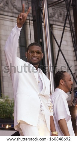 Usher performs on the ABC GOOD MORNING AMERICA Bryant Park Concert Series, July 30, 2004 in New York
