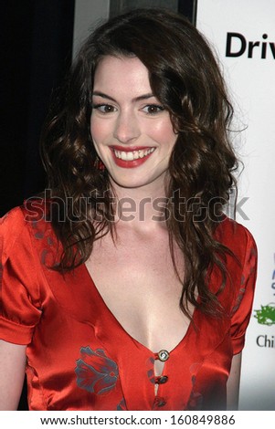Ann Hathaway at Cinderella Man Premiere, Loews Lincoln Square Theater, New York, NY, June 1, 2005
