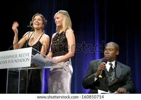 Dana Reeve, Kim Cattrall, and Daryl Chill Mitchell at the CHRISTOPHER REEVE PARALYSIS FOUNDATION 14TH ANNUAL GALA, A Magical Evening, NY, November 18, 2004