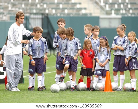 David Beckham, young soccer players at the press conference for David Beckham Launches Home Depot Soccer Academy, The Home Depot Center Stadium Club, Carson, CA, June 02, 2005