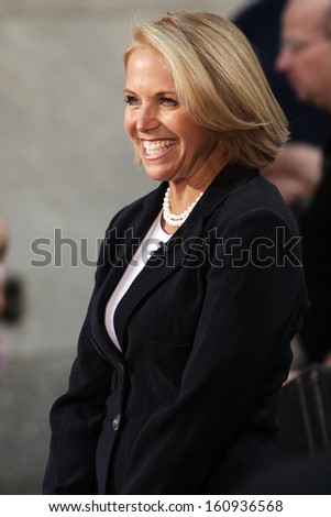 Katie Couric on stage for NBC Today Show Concert Series with Trisha Yearwood, Rockefeller Center, New York, NY, September 02, 2005
