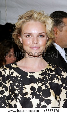 Kate Bosworth at ELIZABETHTOWN Premiere, Loews Lincoln Square Theater, New York, NY, October 10, 2005