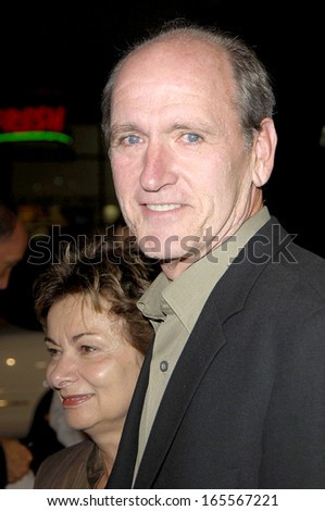 Richard Jenkins at NORTH COUNTRY Premiere, Grauman\'s Chinese Theatre, Los Angeles, CA, October 10, 2005