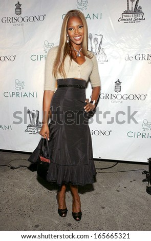 Naomi Campbell at The Cipriani Wall Street Concert Series with Mary J Blige, Cipriani Restaurant Downtown Wall Street, New York, NY, October 19, 2005