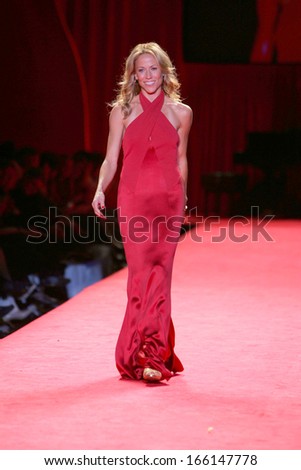 Sheryl Crow at fashion show for The Heart Truth Red Dress Fall 2006 Collection - Olympus Fashion Week, Bryant Park, New York, NY, Friday, February 03, 2006