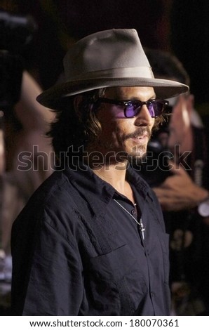 Johnny Depp at PIRATES OF THE CARIBBEAN DEAD MAN\'S CHEST Premiere, Disneyland, New York, NY, June 24, 2006