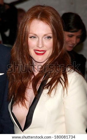 Julianne Moore at The Poiret King of Fashion Metropolitan Museum of Art Costume Institute Annual Gala, The Metropolitan Museum of Art, New York, May 07, 2007